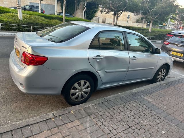 טויוטה קורולה