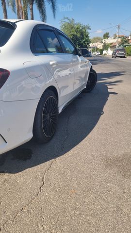 מרצדס-בנץ C-class