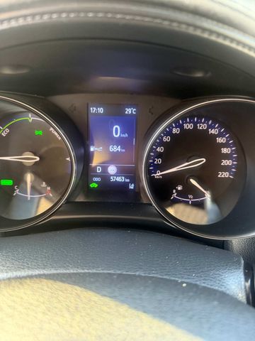 מודעת רכב טויוטה C-HR