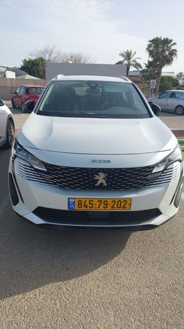 פיג'ו 3008
