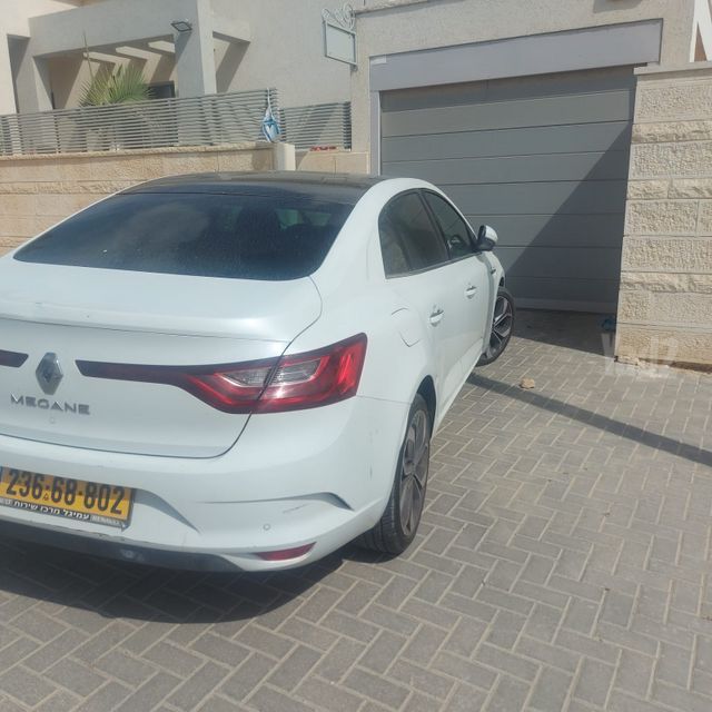 רנו מגאן