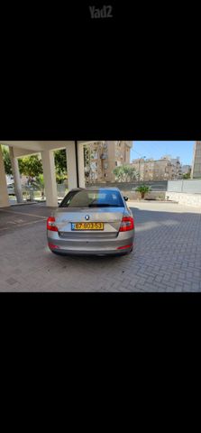 סקודה אוקטביה