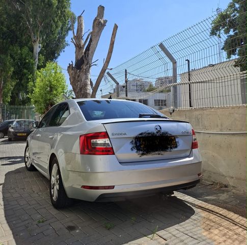 סקודה אוקטביה