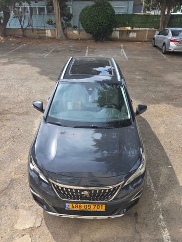 פיג'ו 3008