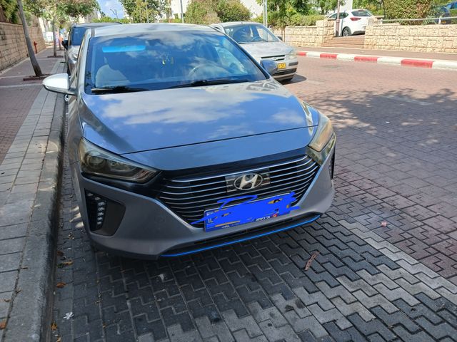 יונדאי איוניק