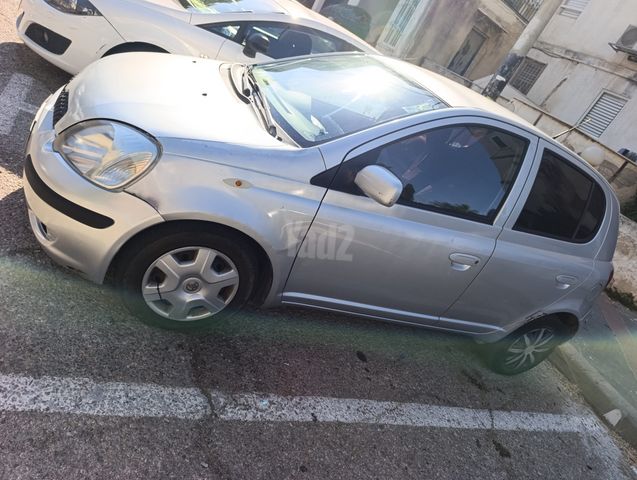 מודעת רכב טויוטה יאריס