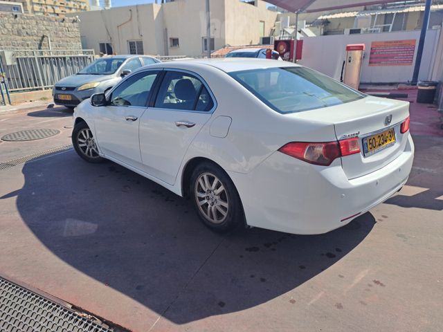 הונדה אקורד