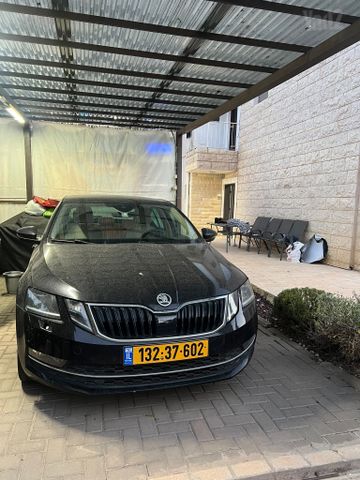סקודה אוקטביה