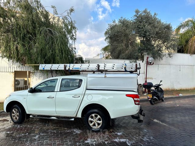 מיצובישי טרייטון / L200