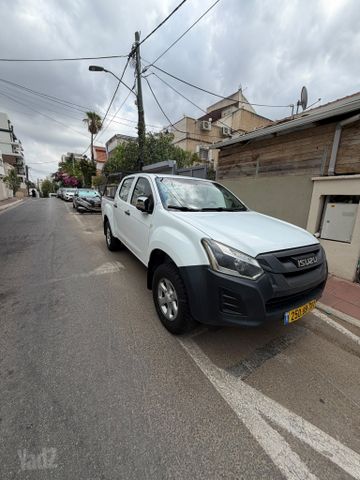 מודעת רכב איסוזו די-מקס