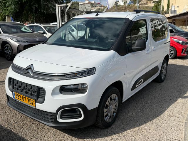 מודעת רכב סיטרואן ברלינגו