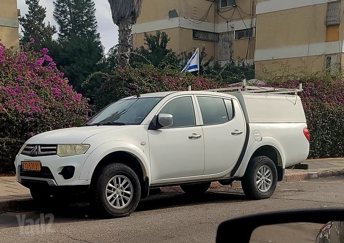 מודעת רכב מיצובישי טרייטון / L200