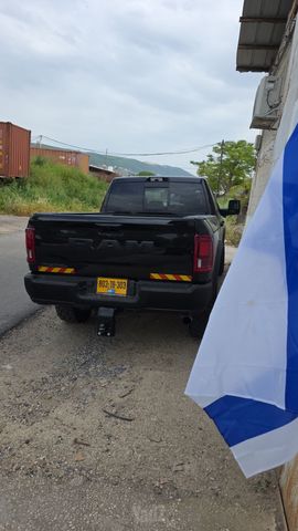 2500 Rebel אוט׳ 6.4 (410 כ״ס)