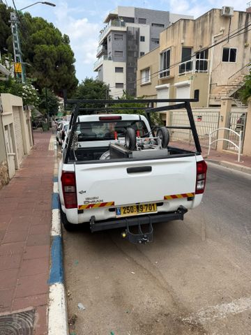 איסוזו די-מקס