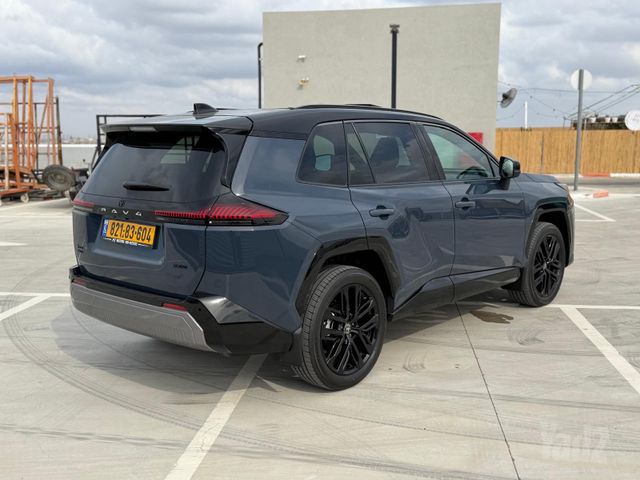טויוטה RAV4