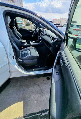 טויוטה RAV4