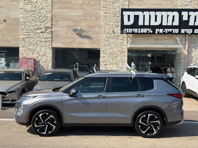מיצובישי אאוטלנדר