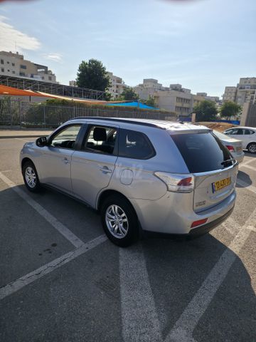 מודעת רכב מיצובישי אאוטלנדר