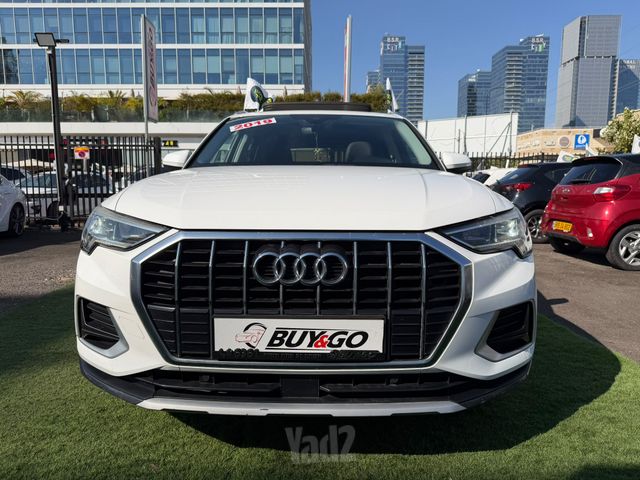 אאודי Q3