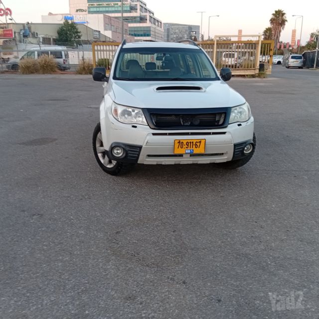 סובארו פורסטר