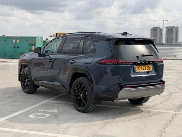 טויוטה RAV4