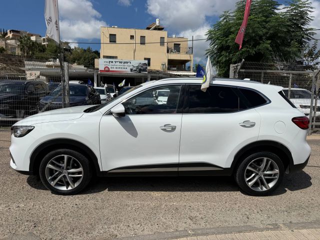 אם ג'י EHS PHEV