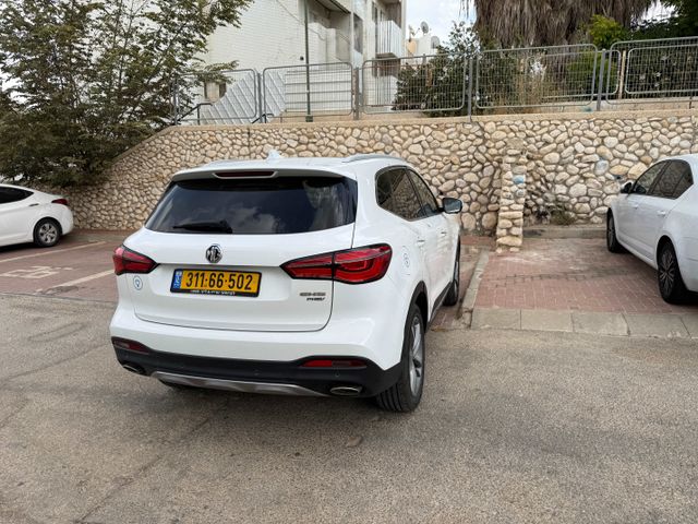 אם ג'י EHS PHEV