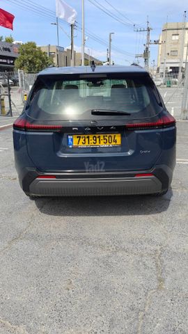 טויוטה RAV4