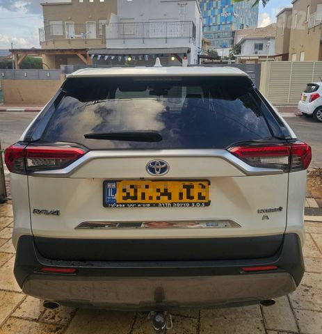 טויוטה RAV4