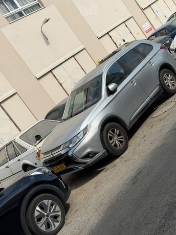 מודעת רכב מיצובישי אאוטלנדר 2