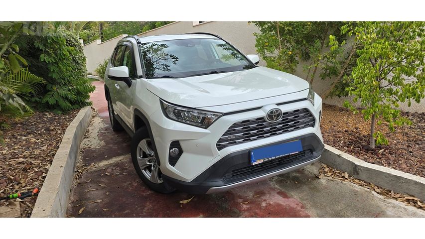 טויוטה RAV4