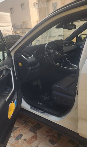 טויוטה RAV4