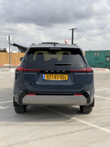 טויוטה RAV4