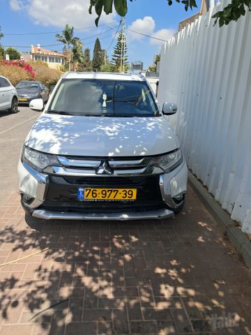 מיצובישי אאוטלנדר