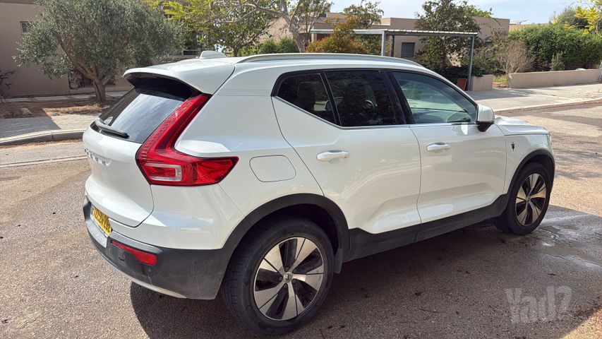 וולוו XC40