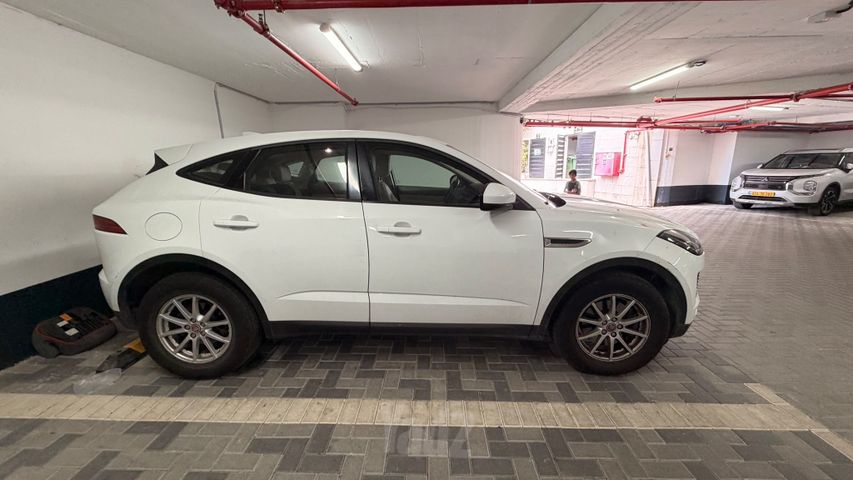 יגואר E-Pace