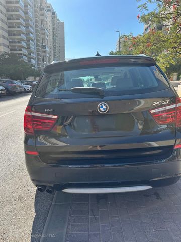 ב מ וו X3