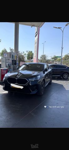 ב מ וו X2