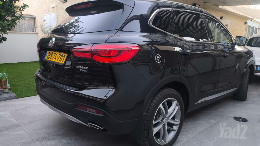 אם ג'י EHS PHEV