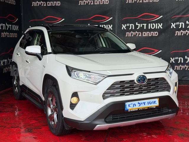 טויוטה RAV4