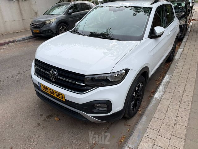 מודעת רכב פולקסווגן T-קרוס