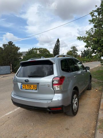 סובארו פורסטר