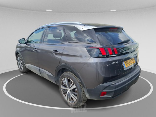 פיג'ו 3008