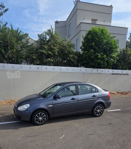 יונדאי אקסנט i25