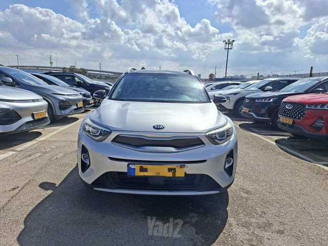 מודעת רכב קיה סטוניק