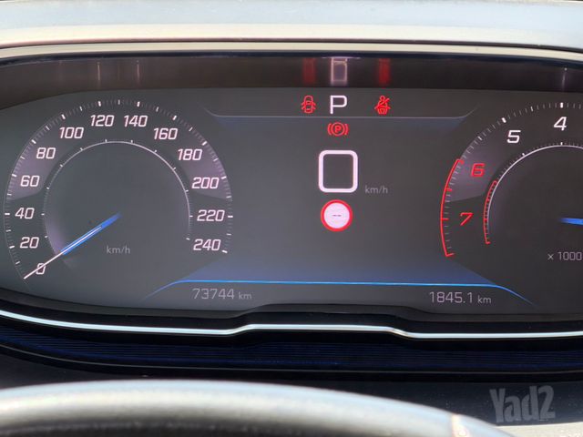 פיג'ו 3008