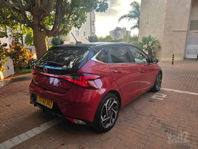 יונדאי i20