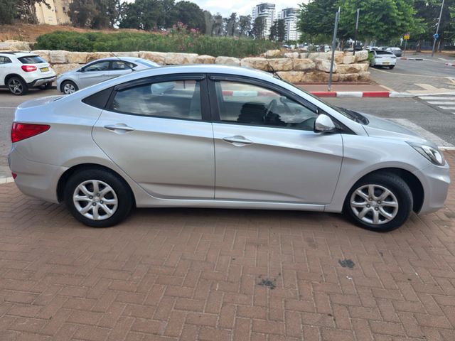 יונדאי אקסנט i25