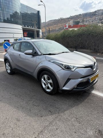 טויוטה C-HR