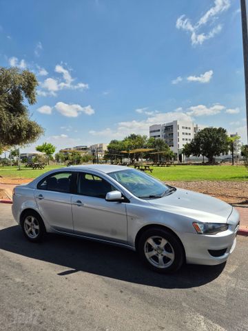 מודעת רכב מיצובישי לנסר